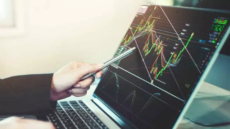 el Forex Sirve para vender y comprar divisas que dependiendo de las preediciones realizadas por usted o en todo caso por un Broker experto en el tema