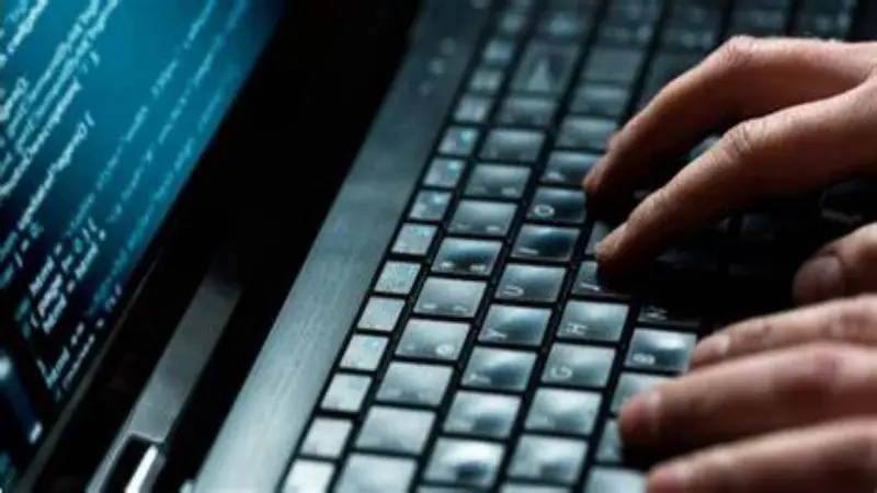 El keylogger actúa de manera sutil y sin que el afectado pueda percatarse de dicha actividad. Esto es lo que convierte a un keylogger en muy peligroso, ya que en la mayoría de los casos es indetectable.