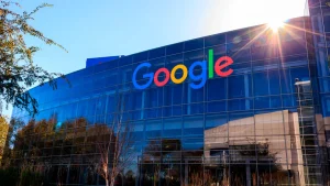 La razón por la que Alphabet (Google) cae en bolsa más del 7,5%: Apple tiene la culpa